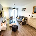 T2 Cozy Avec Parking, Terrasse - Severine