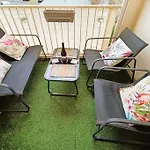 T2 Cozy Avec Parking, Terrasse - Severine