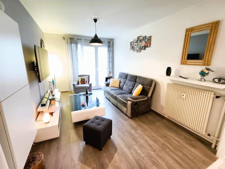 T2 Cozy Avec Parking, Terrasse - Severine Apartment