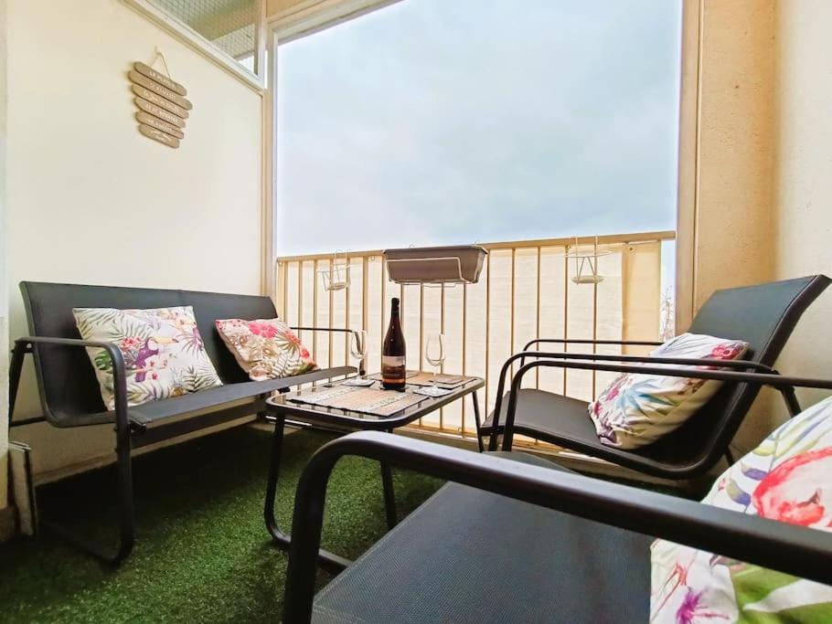 T2 Cozy Avec Parking, Terrasse - Severine *